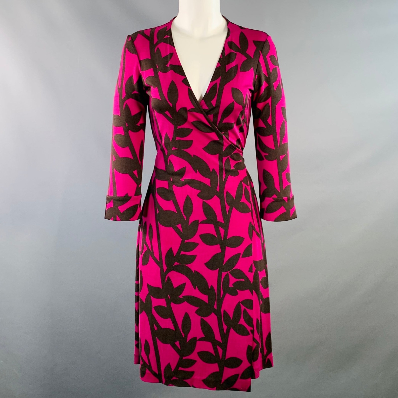 Diane Von Furstenberg Size M Brown Magenta Silk Abstract Floral Wrap Dress